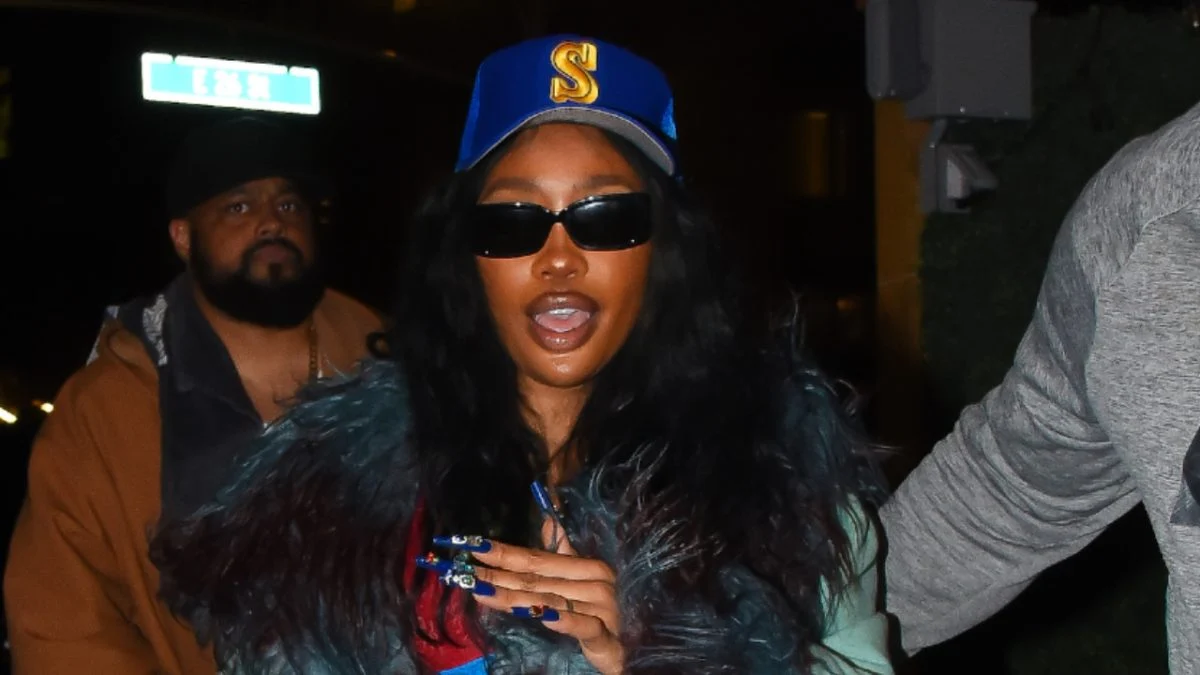 SZA Makes Desperate Plea To Find Her Soulmate: ‘Choke Me In Love Please!’