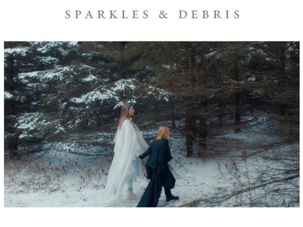 lydia ainsworth –  Sparkles & Debris